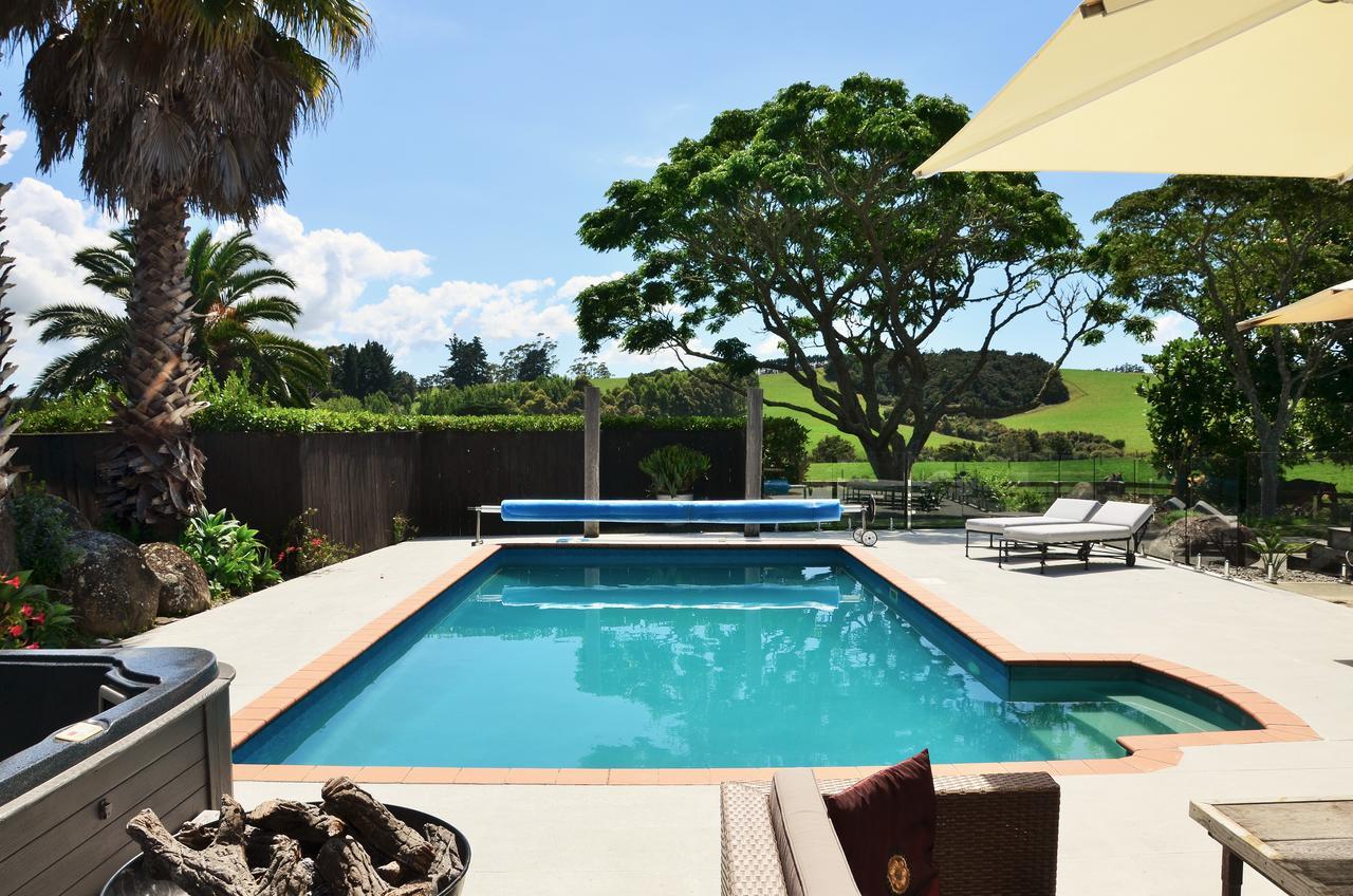 Quail Lodge Nz Snells Beach Exterior photo