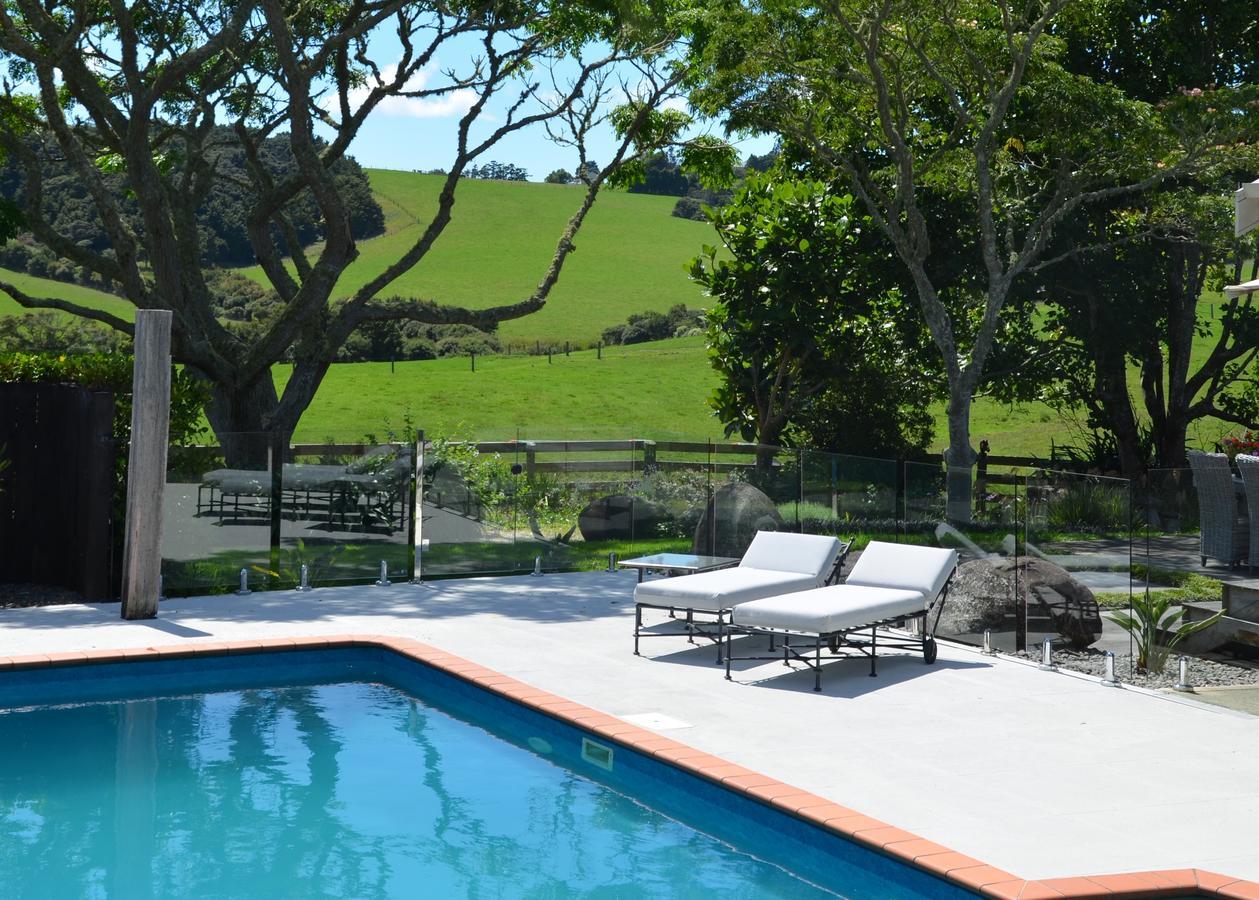 Quail Lodge Nz Snells Beach Exterior photo